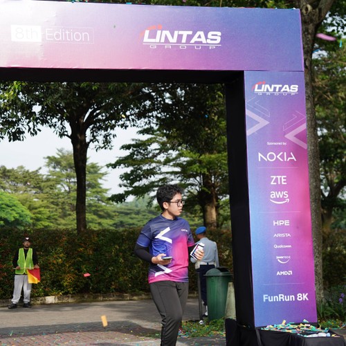 Race photo from LINTAS TEKNOLOGI SOLUTIONS DAY