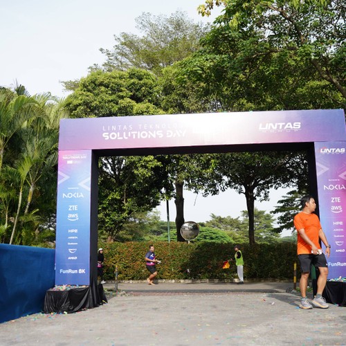 Race photo from LINTAS TEKNOLOGI SOLUTIONS DAY