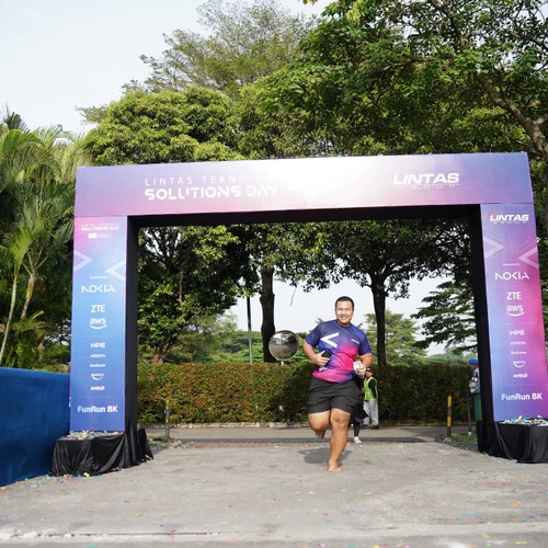 Race photo from LINTAS TEKNOLOGI SOLUTIONS DAY