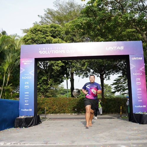 Race photo from LINTAS TEKNOLOGI SOLUTIONS DAY