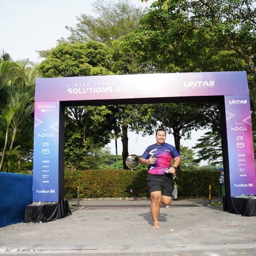 Race photo from LINTAS TEKNOLOGI SOLUTIONS DAY