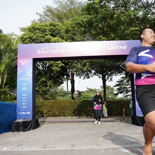 Race photo from LINTAS TEKNOLOGI SOLUTIONS DAY