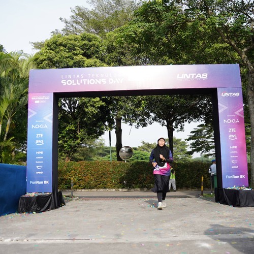 Race photo from LINTAS TEKNOLOGI SOLUTIONS DAY