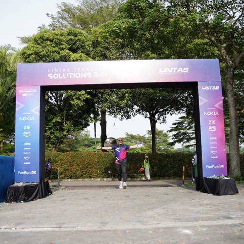Race photo from LINTAS TEKNOLOGI SOLUTIONS DAY