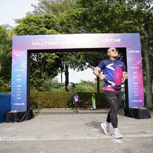 Race photo from LINTAS TEKNOLOGI SOLUTIONS DAY