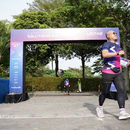 Race photo from LINTAS TEKNOLOGI SOLUTIONS DAY