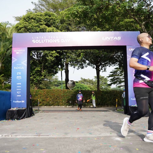 Race photo from LINTAS TEKNOLOGI SOLUTIONS DAY