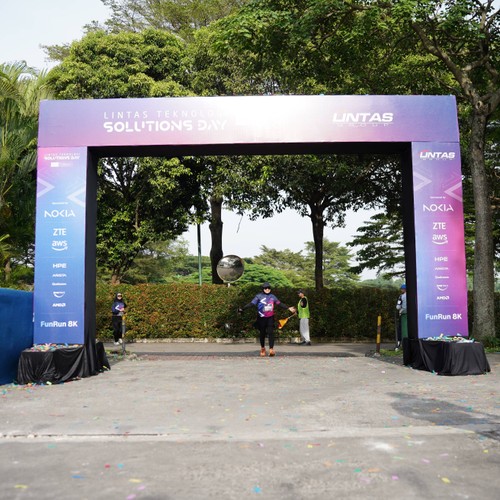 Race photo from LINTAS TEKNOLOGI SOLUTIONS DAY