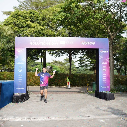 Race photo from LINTAS TEKNOLOGI SOLUTIONS DAY