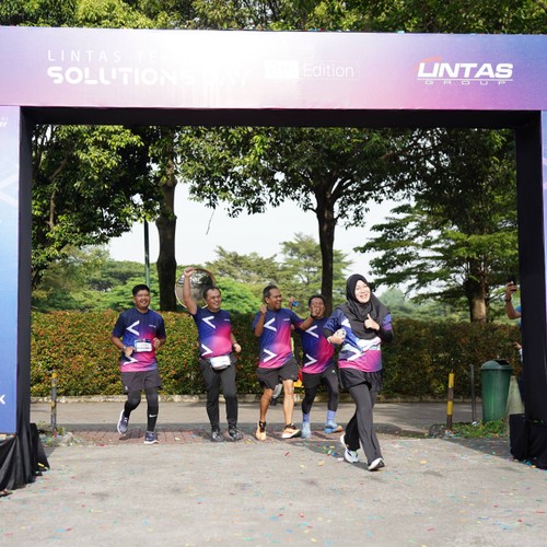 Race photo from LINTAS TEKNOLOGI SOLUTIONS DAY