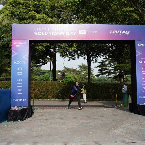 Race photo from LINTAS TEKNOLOGI SOLUTIONS DAY