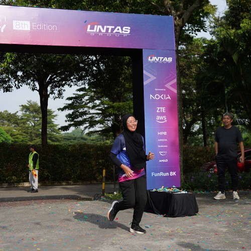 Race photo from LINTAS TEKNOLOGI SOLUTIONS DAY
