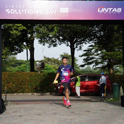Race photo from LINTAS TEKNOLOGI SOLUTIONS DAY