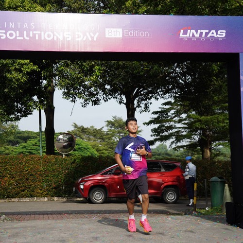 Race photo from LINTAS TEKNOLOGI SOLUTIONS DAY