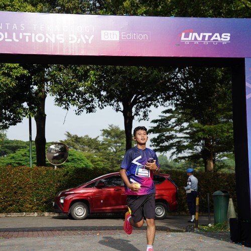 Race photo from LINTAS TEKNOLOGI SOLUTIONS DAY