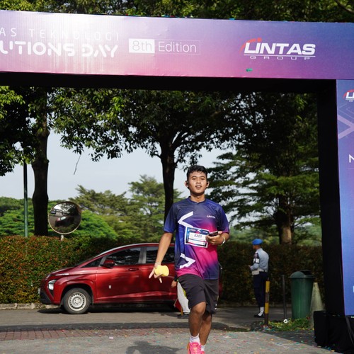 Race photo from LINTAS TEKNOLOGI SOLUTIONS DAY