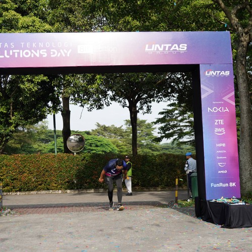 Race photo from LINTAS TEKNOLOGI SOLUTIONS DAY