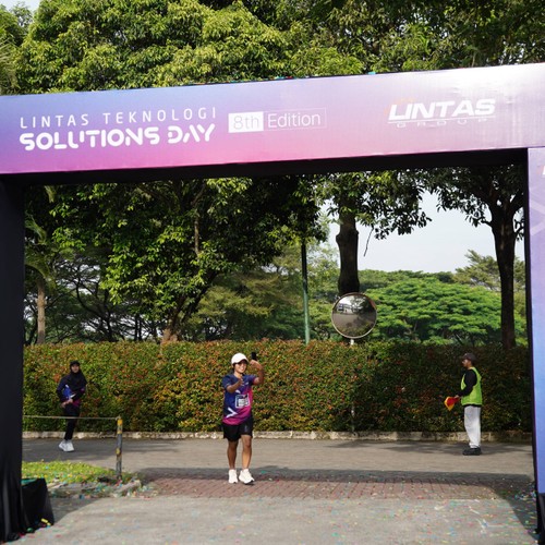 Race photo from LINTAS TEKNOLOGI SOLUTIONS DAY