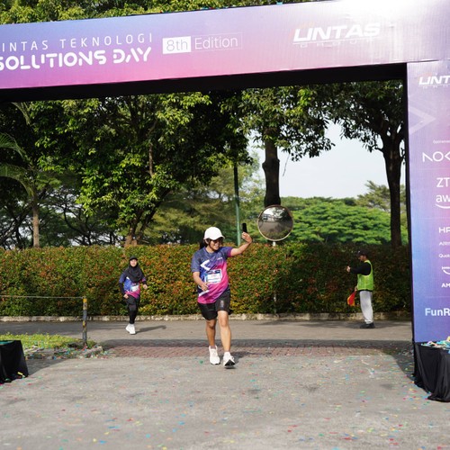 Race photo from LINTAS TEKNOLOGI SOLUTIONS DAY