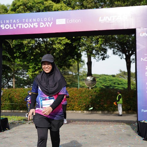 Race photo from LINTAS TEKNOLOGI SOLUTIONS DAY