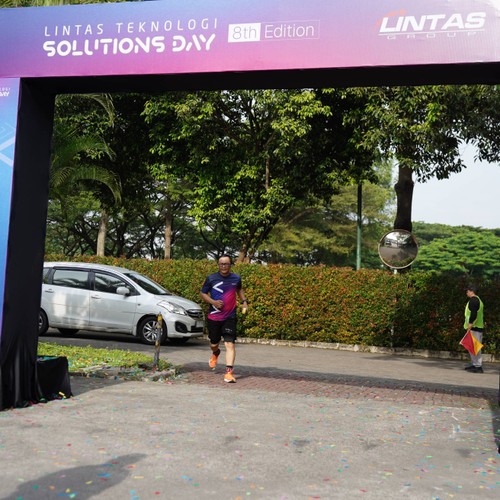 Race photo from LINTAS TEKNOLOGI SOLUTIONS DAY