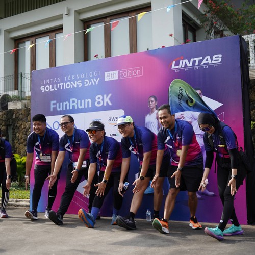 Race photo from LINTAS TEKNOLOGI SOLUTIONS DAY