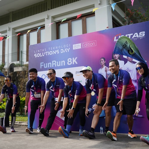 Race photo from LINTAS TEKNOLOGI SOLUTIONS DAY