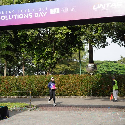 Race photo from LINTAS TEKNOLOGI SOLUTIONS DAY