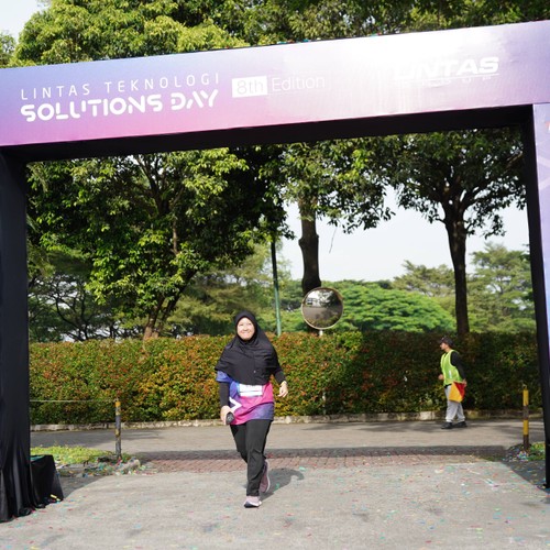 Race photo from LINTAS TEKNOLOGI SOLUTIONS DAY
