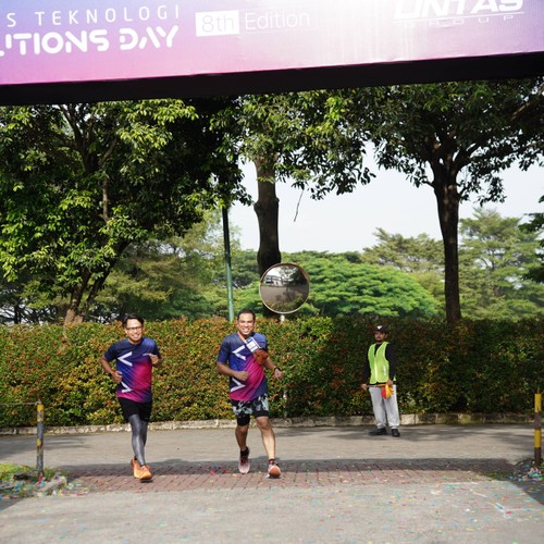 Race photo from LINTAS TEKNOLOGI SOLUTIONS DAY