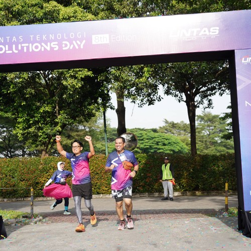 Race photo from LINTAS TEKNOLOGI SOLUTIONS DAY