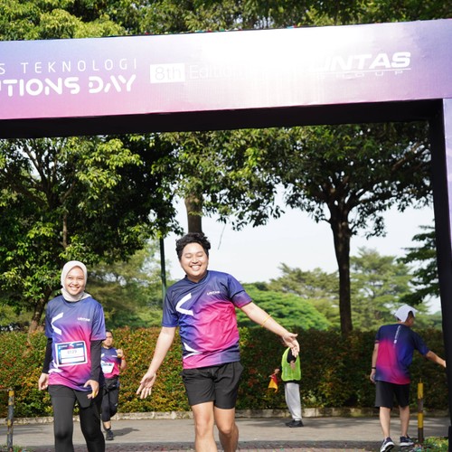Race photo from LINTAS TEKNOLOGI SOLUTIONS DAY