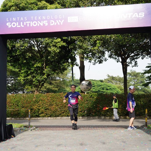 Race photo from LINTAS TEKNOLOGI SOLUTIONS DAY
