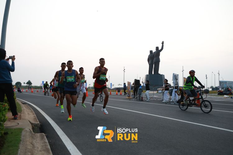 Race photo from ISOPlus Run 2024 Jakarta