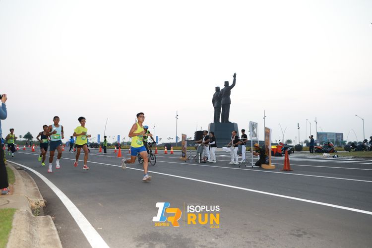 Race photo from ISOPlus Run 2024 Jakarta