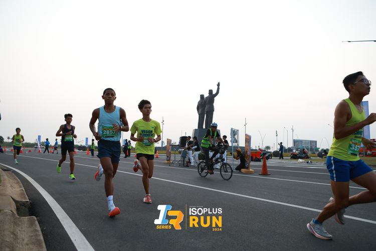 Race photo from ISOPlus Run 2024 Jakarta