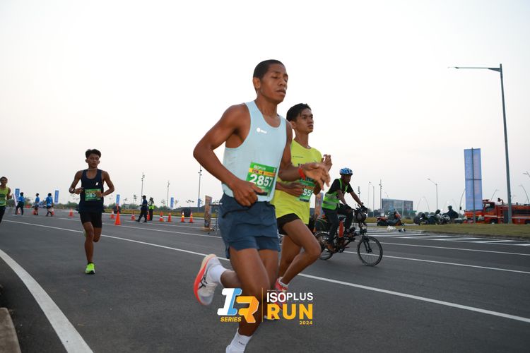 Race photo from ISOPlus Run 2024 Jakarta