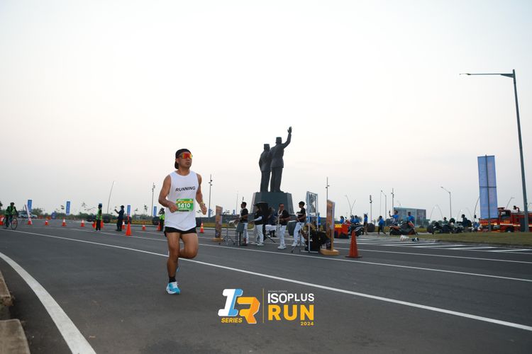 Race photo from ISOPlus Run 2024 Jakarta