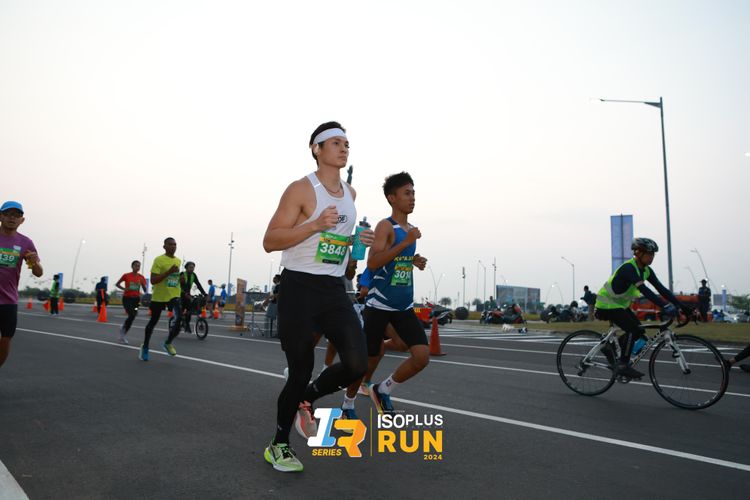 Race photo from ISOPlus Run 2024 Jakarta