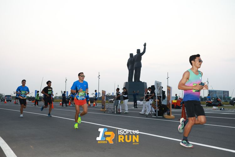 Race photo from ISOPlus Run 2024 Jakarta