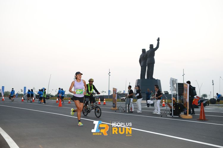Race photo from ISOPlus Run 2024 Jakarta