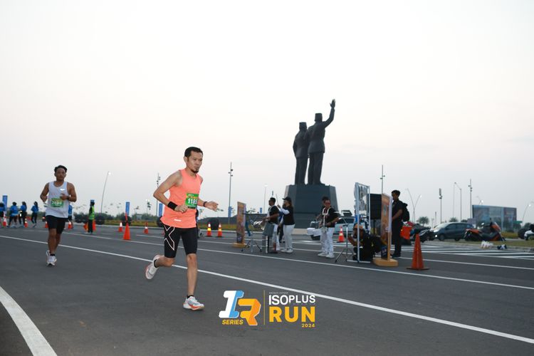 Race photo from ISOPlus Run 2024 Jakarta