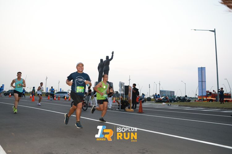 Race photo from ISOPlus Run 2024 Jakarta
