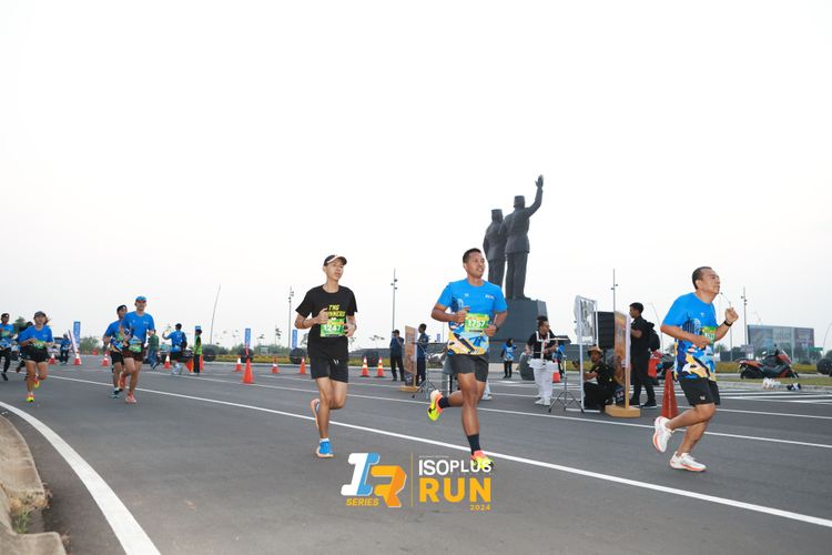 Race photo from ISOPlus Run 2024 Jakarta
