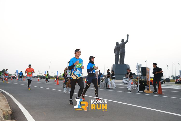 Race photo from ISOPlus Run 2024 Jakarta