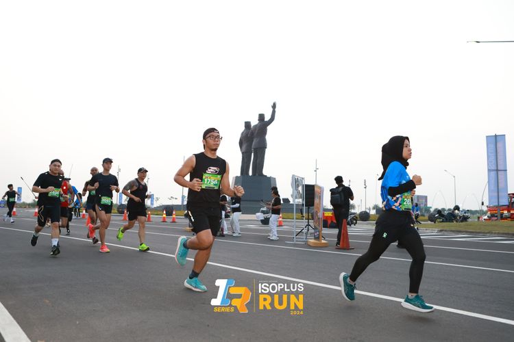Race photo from ISOPlus Run 2024 Jakarta