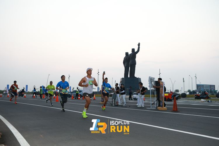 Race photo from ISOPlus Run 2024 Jakarta