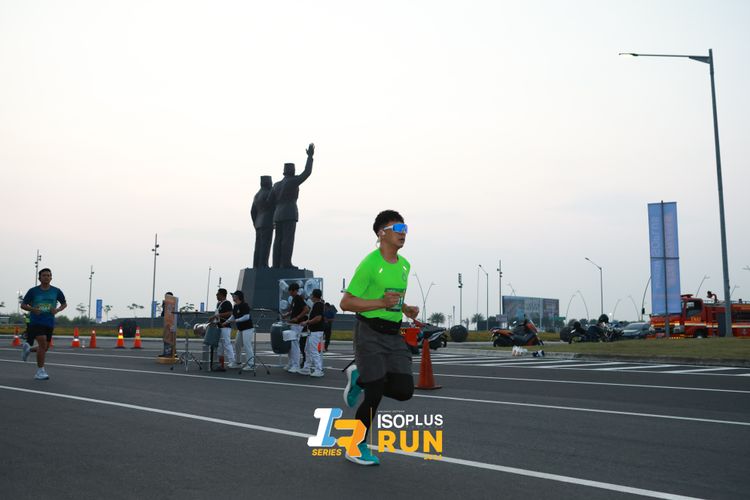 Race photo from ISOPlus Run 2024 Jakarta