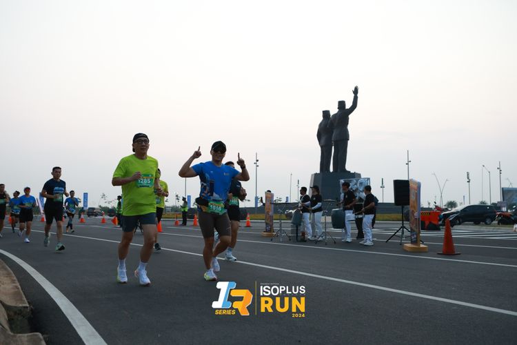 Race photo from ISOPlus Run 2024 Jakarta