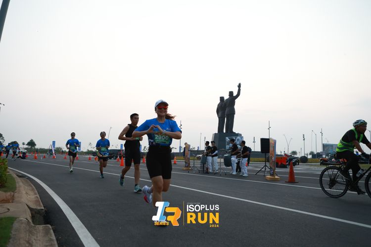 Race photo from ISOPlus Run 2024 Jakarta